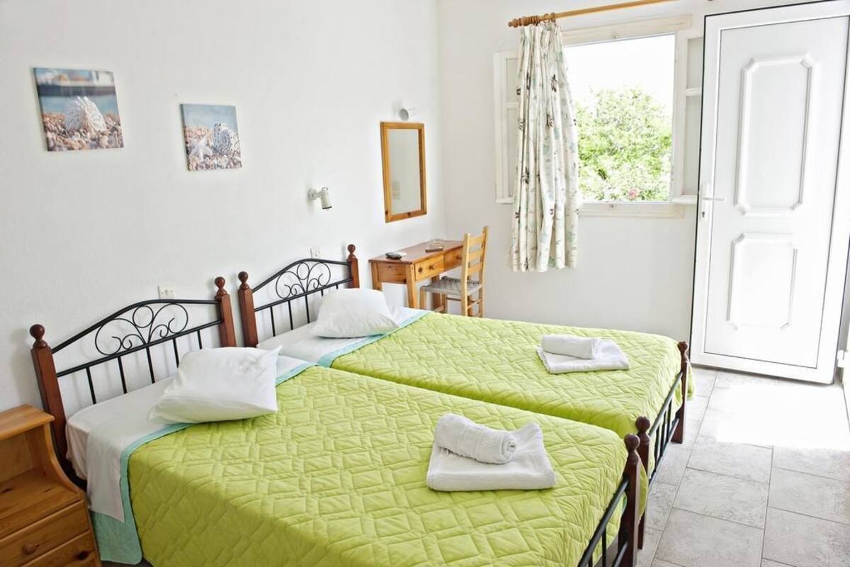 Doppel- oder Zweibettzimmer | Schreibtisch, Bügeleisen/Bügelbrett, kostenlose Babybetten, Bettwäsche