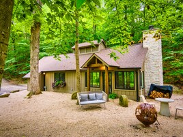 Cabana romântica, 1 cama King, para não fumantes, cozinha americana | Individualmente decorados, individualmente mobiliados