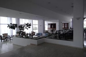 Luokittelematon kuva, 4 kautta 34, painike