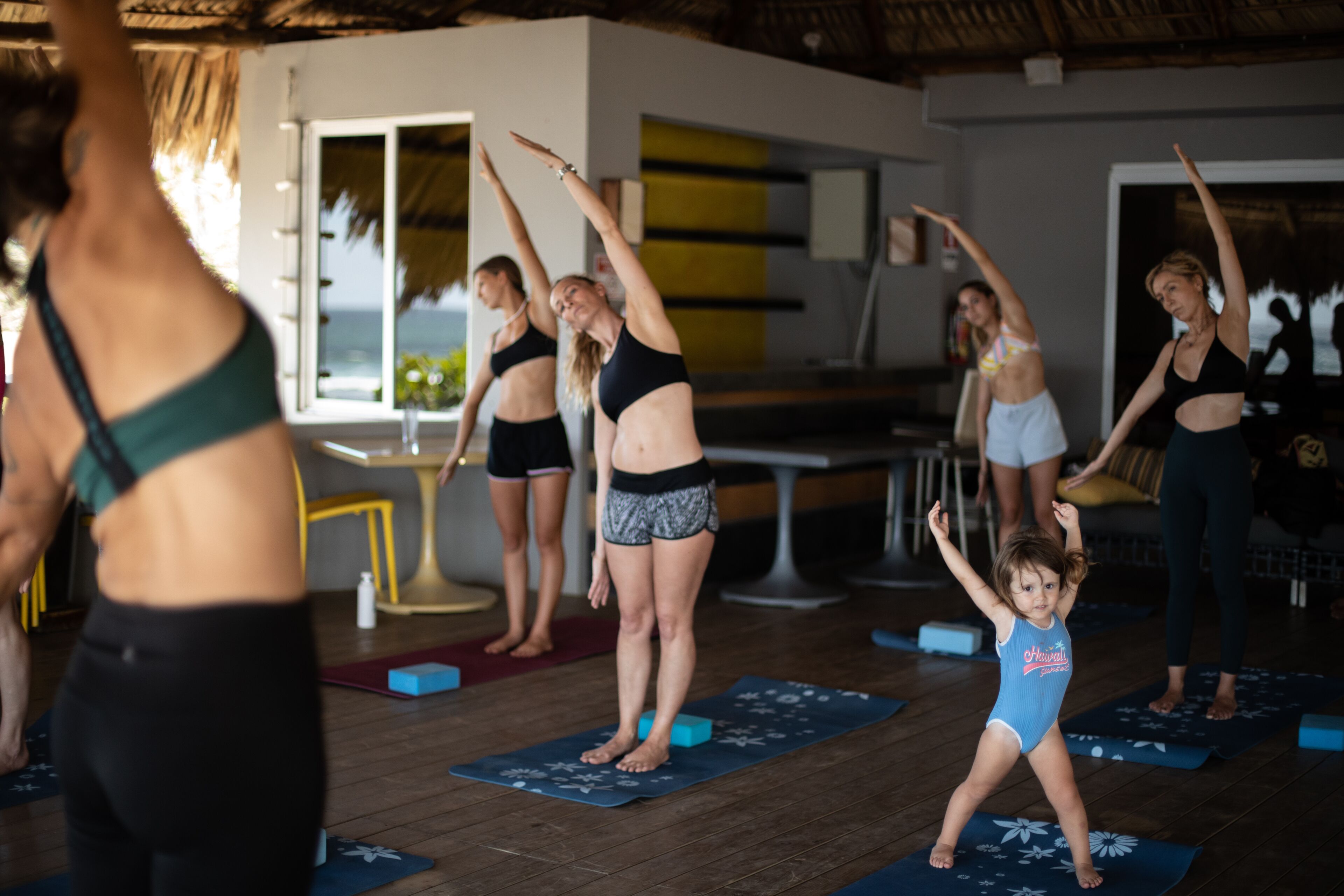 32-inch flat-screen tv with cable channels, tv