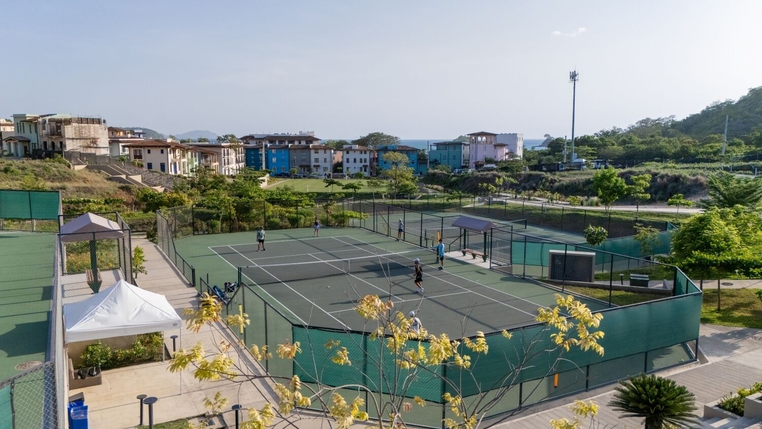 Lapangan tenis