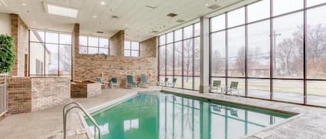 Piscine couverte, piscine extérieure