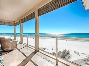 Balcony - The Magnificat Beach Front Luxury Destin FL - Townhouses for Rent in Miramar Beach Apartment 8 (Miramar Beach)
