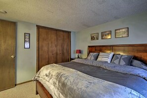 Apartment | Free WiFi, bed sheets