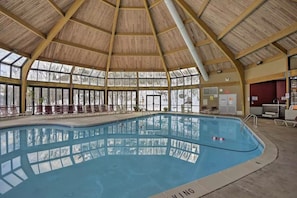 Apartment | Indoor pool