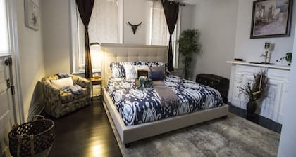 216 E 8th St. Apartment 1