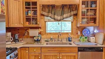 Peti sejuk, ketuhar gelombang mikro, ketuhar, dapur