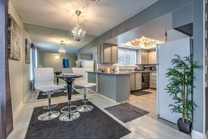 Condo, Multiple Beds (Home near the Strip and Hard Rock!) | Coffee and/or coffee maker - Home near the Strip and Hard Rock! Holiday home 2 (Las Vegas)
