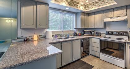 Home near the Strip and Hard Rock! Holiday home 2