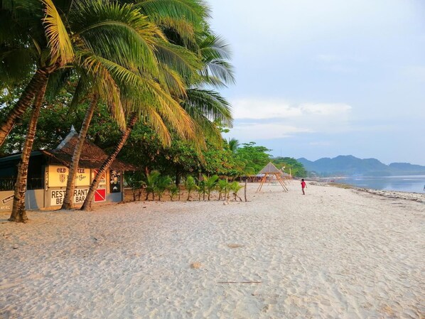 Beach nearby - AndNindot Garden Resort (Anda)