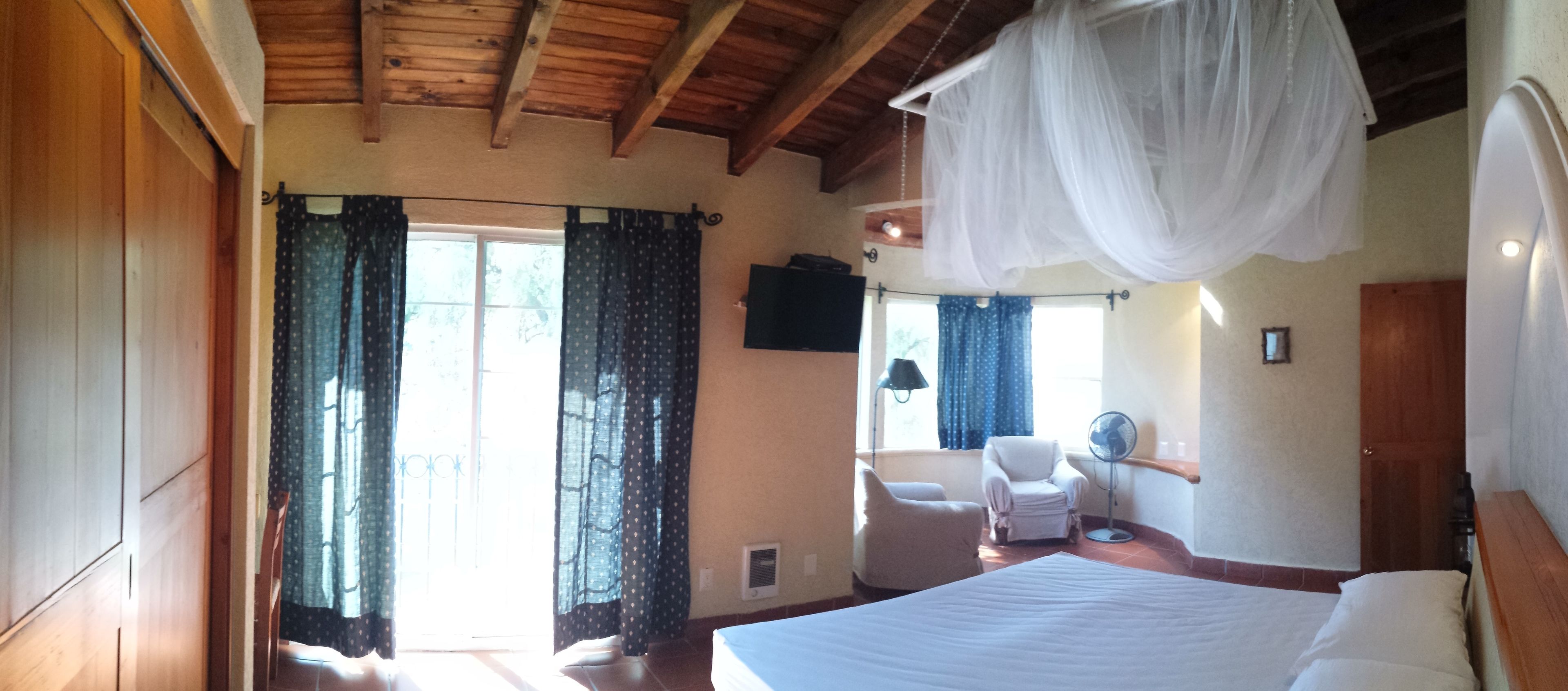 Mediterranea Planta Alta | Ropa de cama de alta calidad y decoración personalizada 