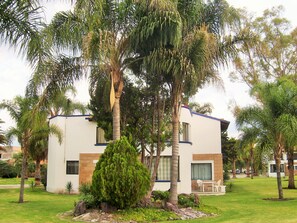 Garden - Villas Balvanera FH (Corregidora)