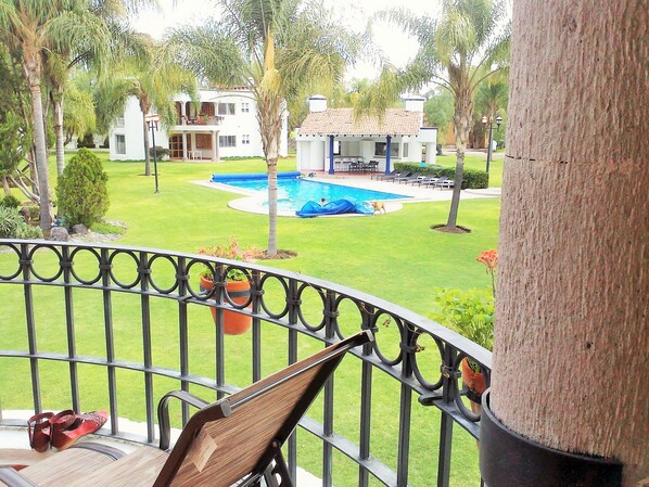Mediterranea Planta Alta | Balcony view