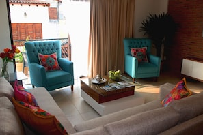 TV, Netflix, streaming services