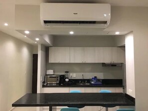 Studio Suite, Non Smoking | Private kitchen | Fridge, microwave, stovetop, coffee/tea maker - Condominio Akab (Playa del Carmen)