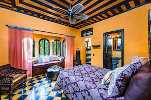 3 bedrooms, in-room safe, iron/ironing board, WiFi