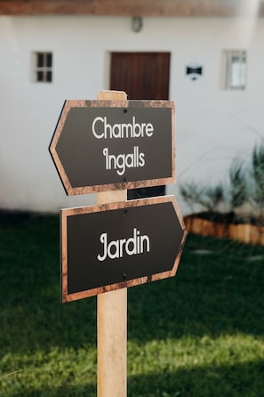 Garden - La Villa d'Hélène Chambres d’hôtes et Appartements-Cluses (Cluses)