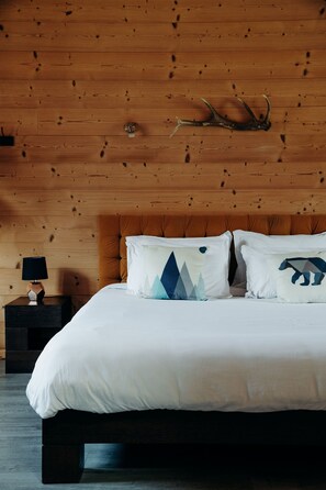Habitación económica doble, 1 cama de matrimonio (CHAMBRE 2 DAHU) | Colchones Select Comfort, minibar, caja fuerte y decoración individual