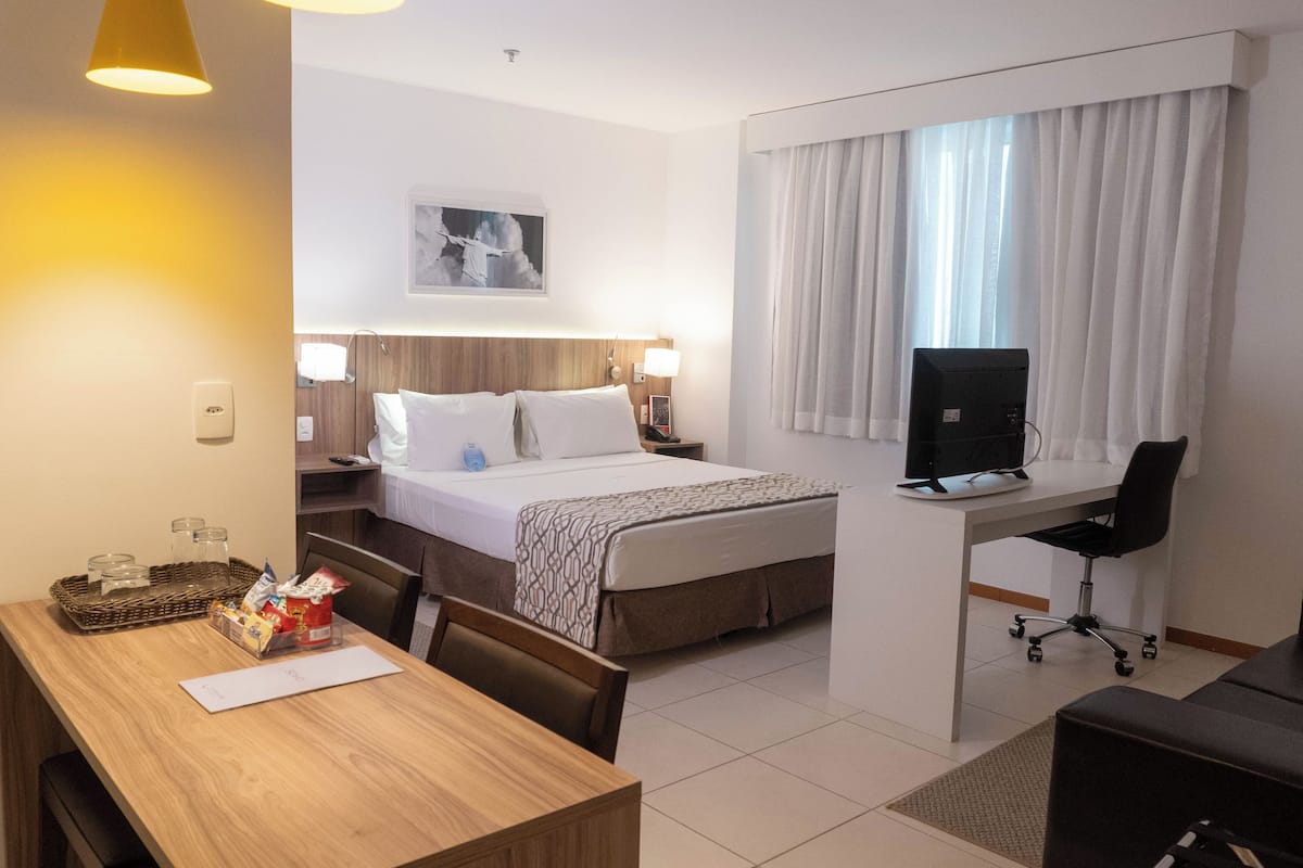 minibar, in-room safe, desk, laptop workspace