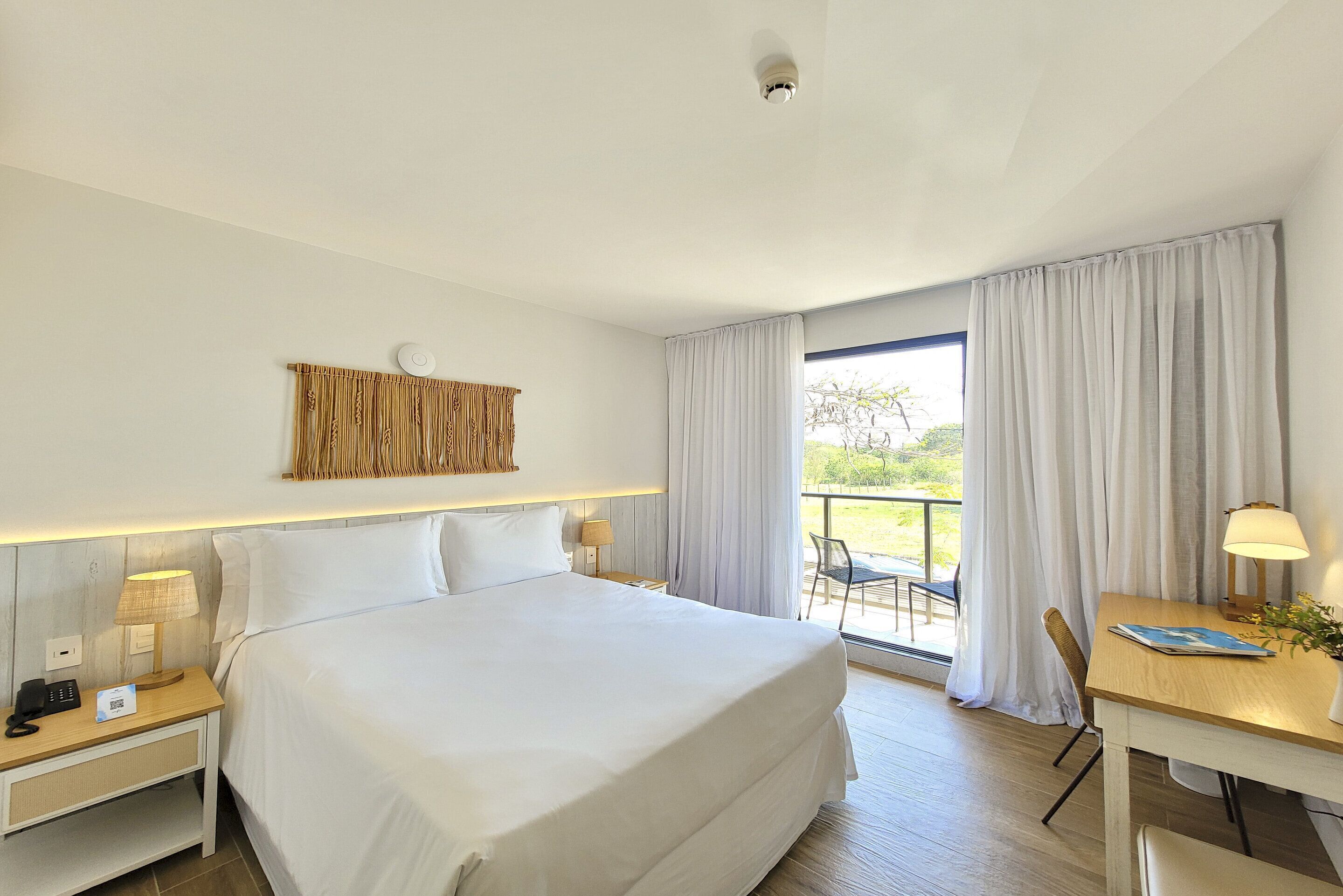 Minibar, in-room safe, individually decorated, individually furnished
