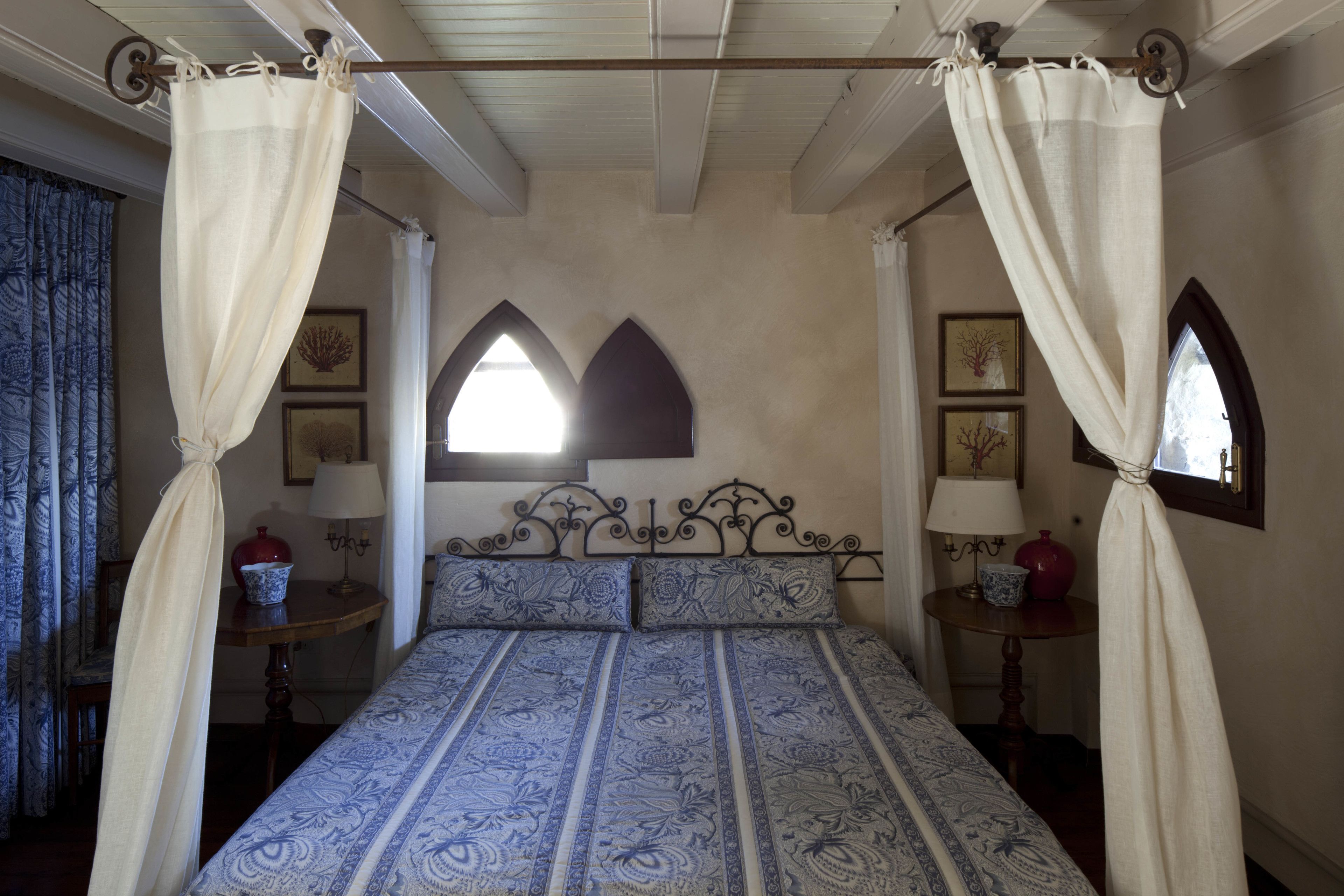 Luxury Villa, 3 Bedrooms | 4 bedrooms, individually furnished, desk, cots/infant beds