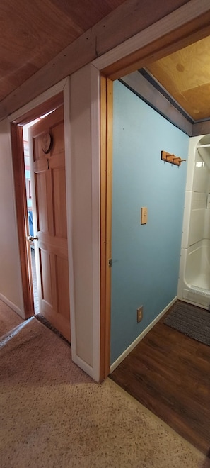 Eagle Room (First Floor) | Baño | Toallas