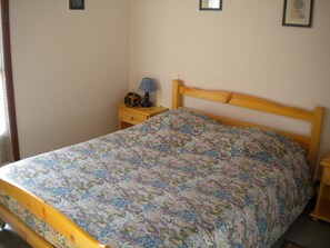 4 chambres, fer et planche à repasser, Wi-Fi gratuit