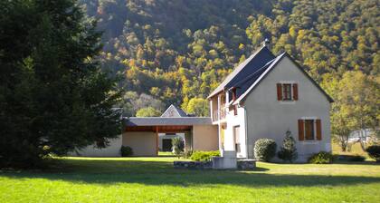 Campan, Hautes Pyrénées cottage -Comfortable house near the Col du Tourmalet.