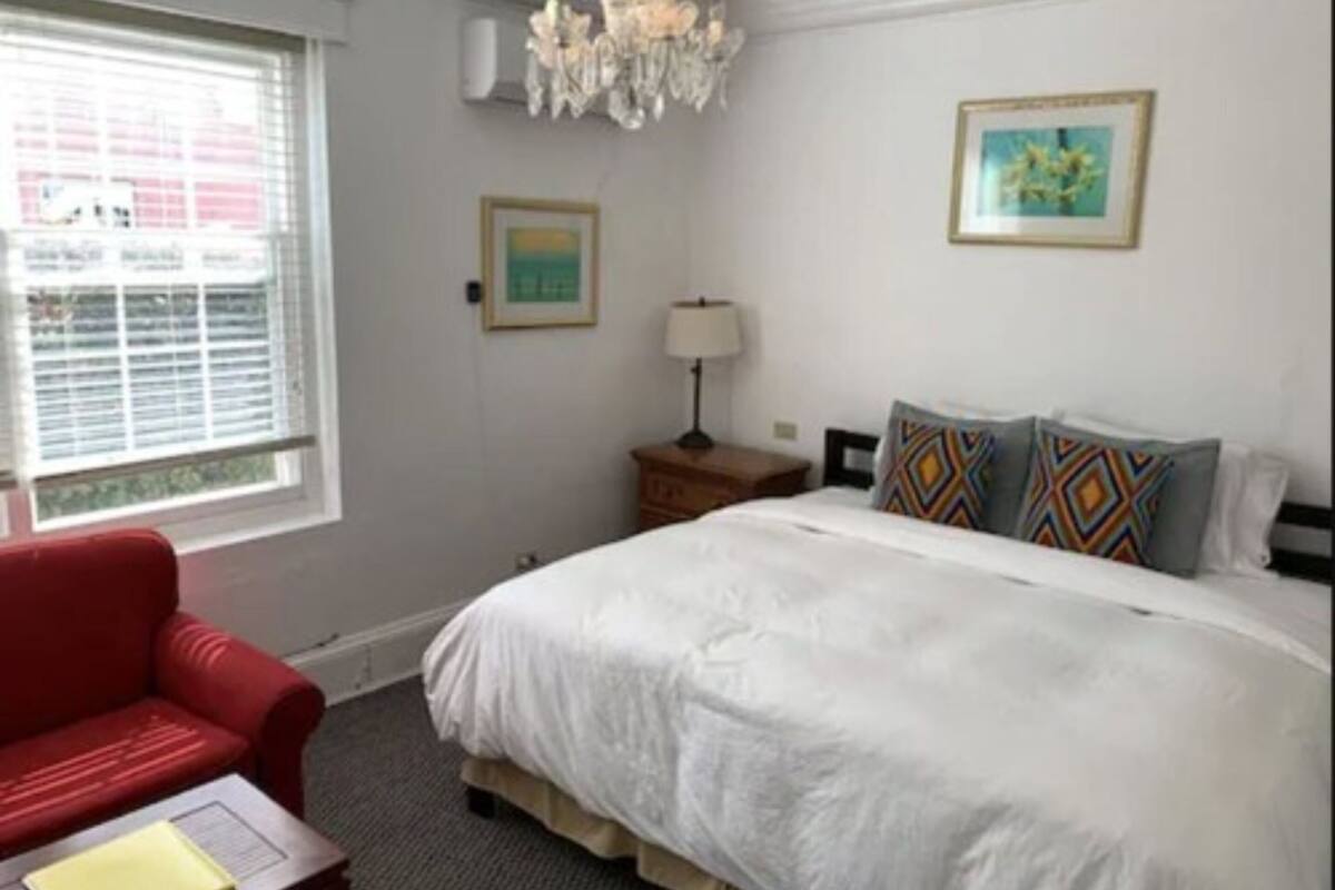 Economy Single Room, 1 King Bed (5) | 1 bedroom, Egyptian cotton sheets, premium bedding, down duvets