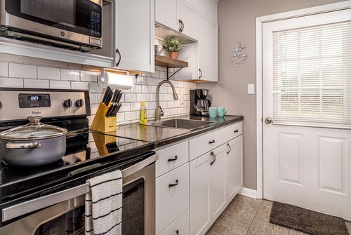 Cozy Living 5 Min to Cherokee Lake & C-N Univ