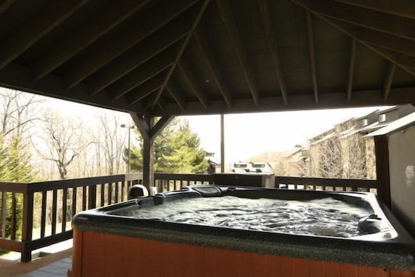 Bañera de hidromasaje exterior