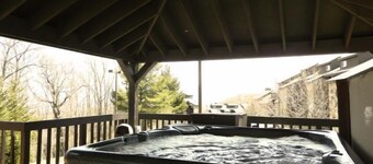 "AMAZING" LONG RANGE MOUNTAIN VEIWS!! Peaceful MountainTop Getaway!