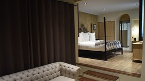 Master Suite | ห้องนั่งเล่น