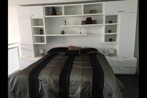 Apartment | 1 Schlafzimmer, Bügeleisen/Bügelbrett, kostenloses WLAN, Bettwäsche