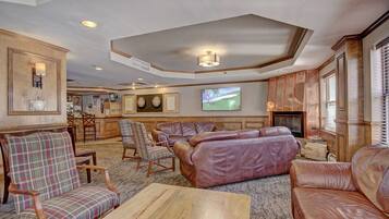 TV, fireplace, DVD player, offices