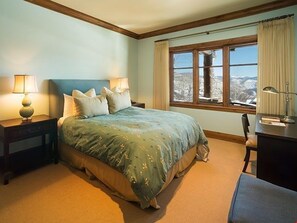 3 habitaciones, tabla de planchar con plancha y wifi gratis 