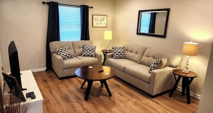 5 min to C-N Univ & Lake - Extra Parking