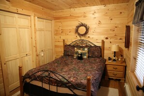 2 間睡房、可攜式嬰兒床、免費 Wi-Fi、床單