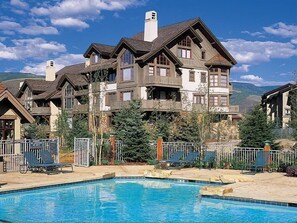 Beheizter Pool