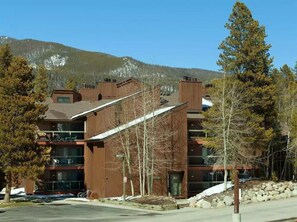 Exterior - Luxury Condo for Groups with Fireplace (Keystone)