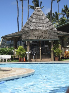 Ulkouima-allas, lämmitetty uima-allas