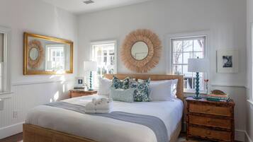 2 Schlafzimmer, Schreibtisch, Bügeleisen/Bügelbrett, Reisekinderbett