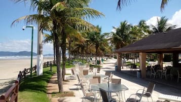 Beach bar