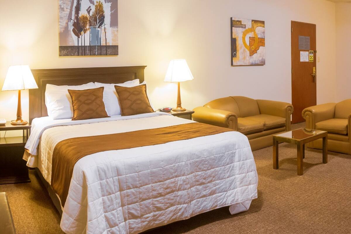 Studio Suite | Minibar, két bảo mật tại phòng, bàn 