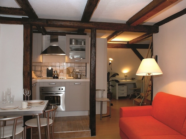 Premium Apartment, Private Bathroom (W3) | 1 bedroom - Stella Apartments (Erfurt)