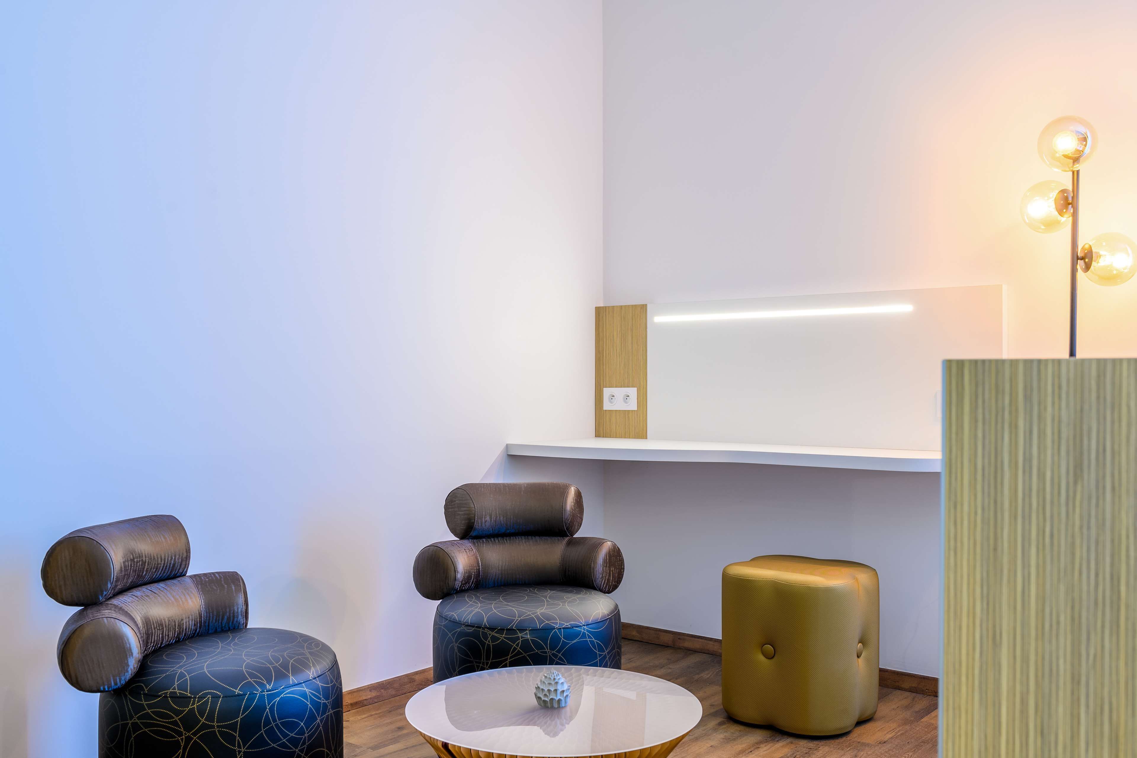 executive room, 1 king bed | room amenity