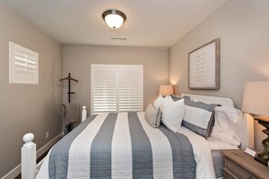 Maison, Plusieurs lits, vue sur la montagne (Winchester Way) | 3 chambres, accès au Wi-Fi (inclus), literie fournie