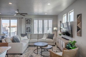 House, Multiple Beds, Mountain View (Happy Place) | Living area | TV, DVD player - Adventure Awaits (St. George)