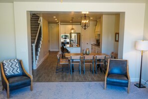 House, Multiple Beds, Mountain View (Southern Utah Soiree) | Dining - Southern Utah Soiree Villa 4 (St. George)