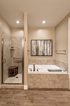 House, Multiple Beds, Mountain View (I Could Live Here) | Bathroom | Towels - I Could Live Here (St. George)
